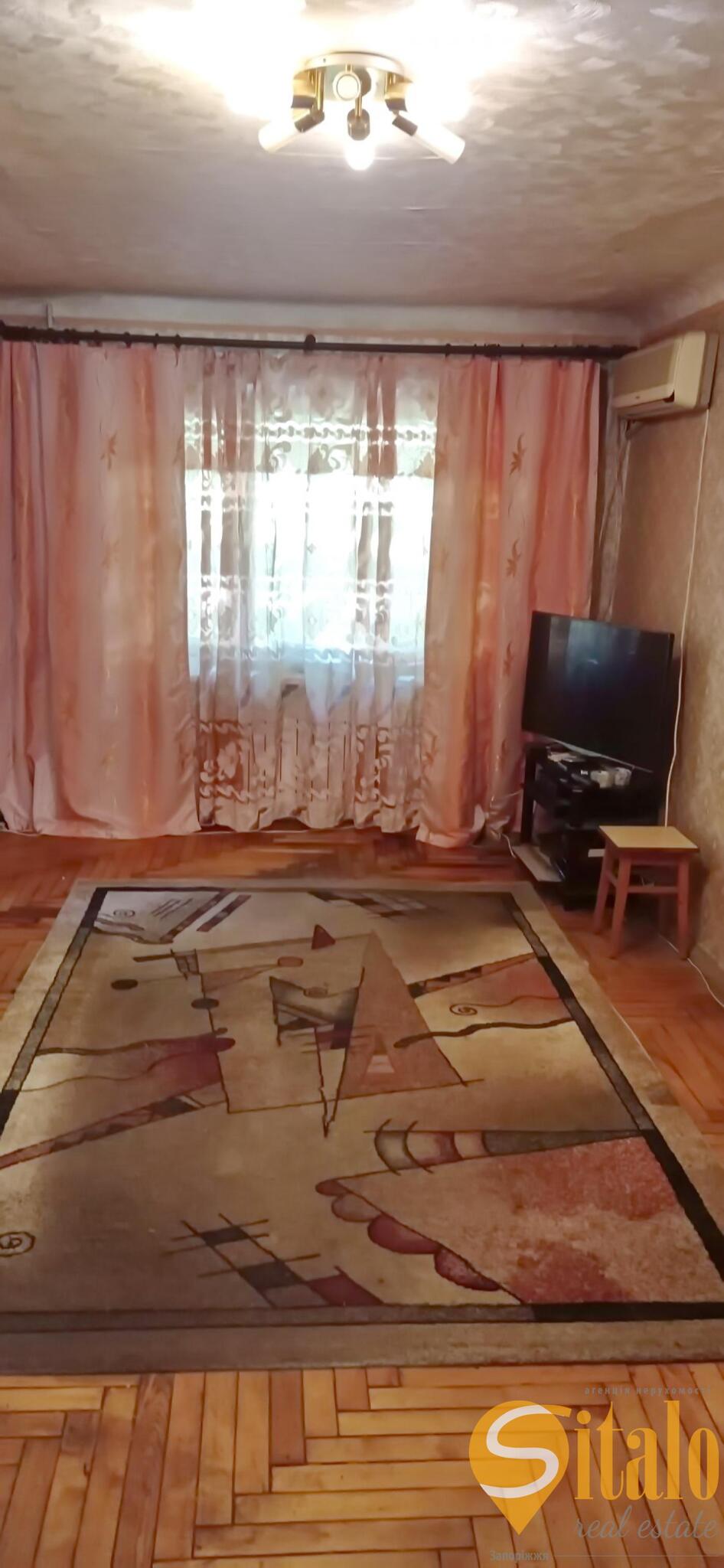 Продаж 2-кімнатної квартири 43 м², Перемоги вул.