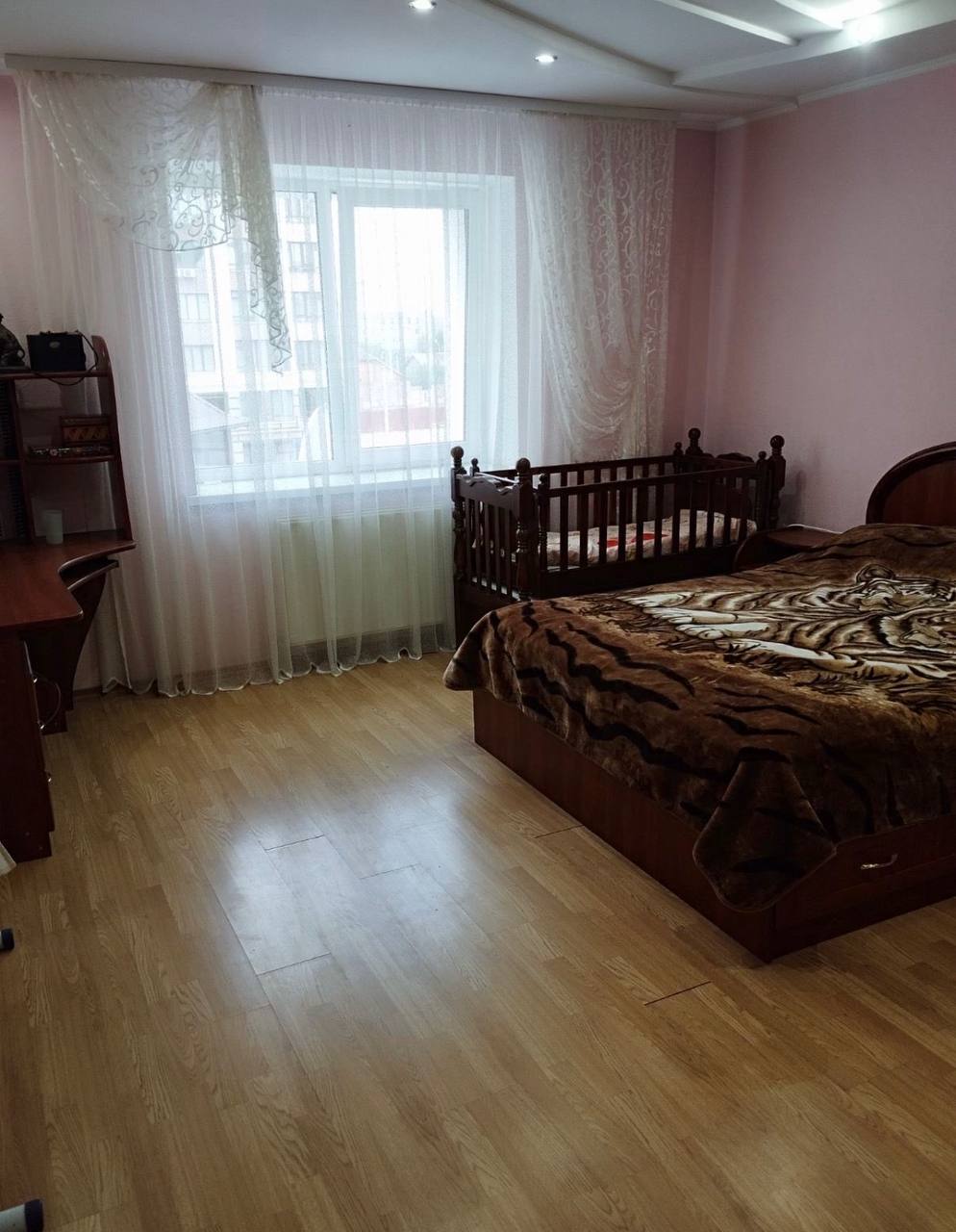 Оренда 2-кімнатної квартири 70 м², Володимирська вул.