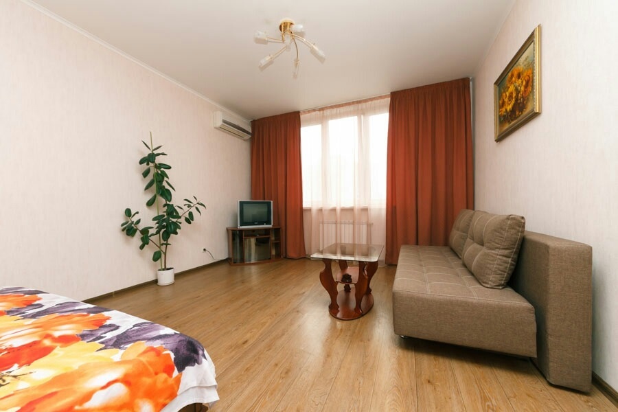 1-комнатная квартира посуточно 45 м², Елизаветы Чавдар ул., 38Б (ЖД АЗОВСКИЙ)