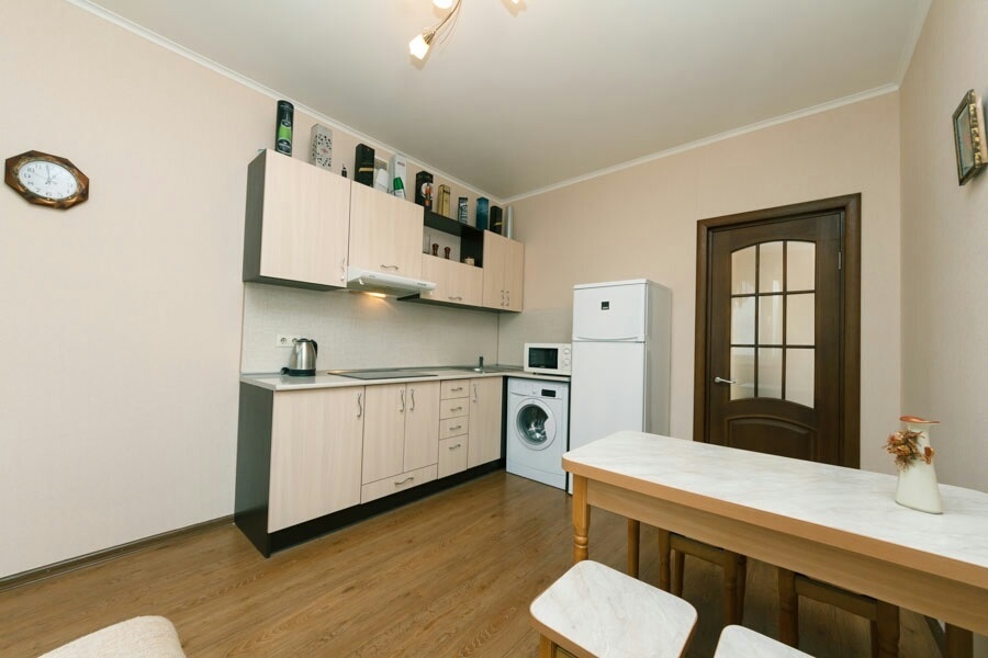 1-комнатная квартира посуточно 45 м², Елизаветы Чавдар ул., 38Б (ЖД АЗОВСКИЙ)
