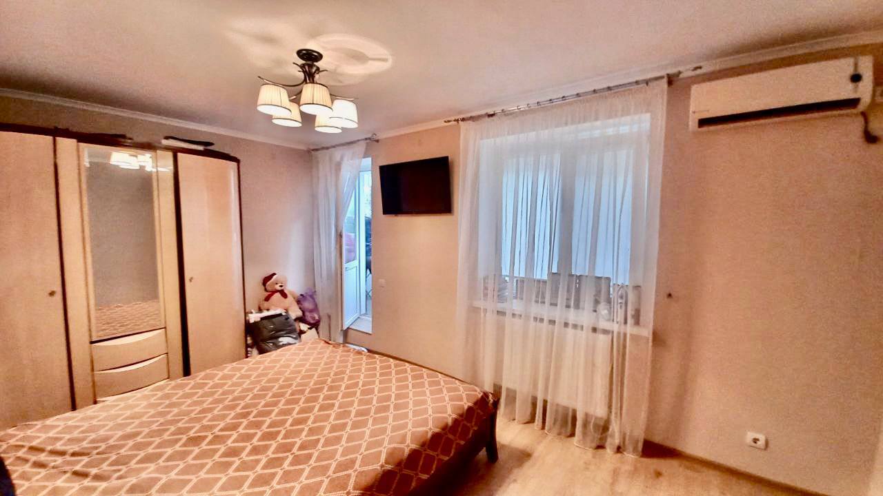 Продажа 2-комнатной квартиры 69 м², Новоместинская ул.