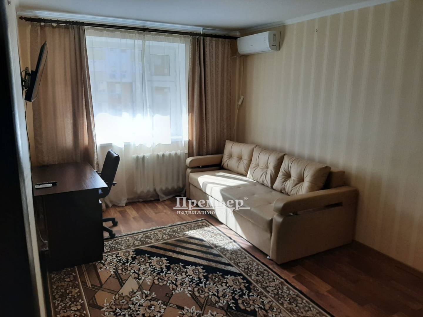 Продажа 1-комнатной квартиры 40 м², Академика Сахарова ул.