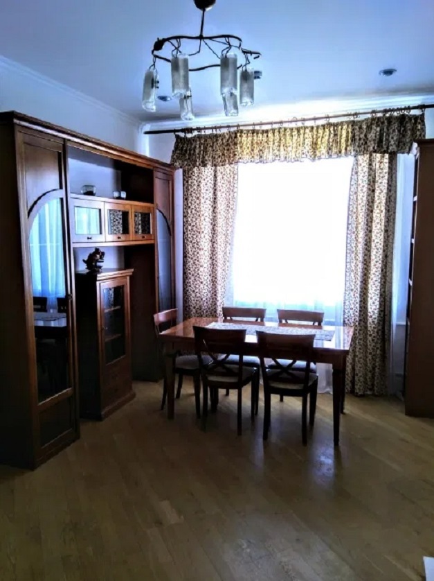 Продажа 5-комнатной квартиры 130 м², Малая Житомирская ул., 17