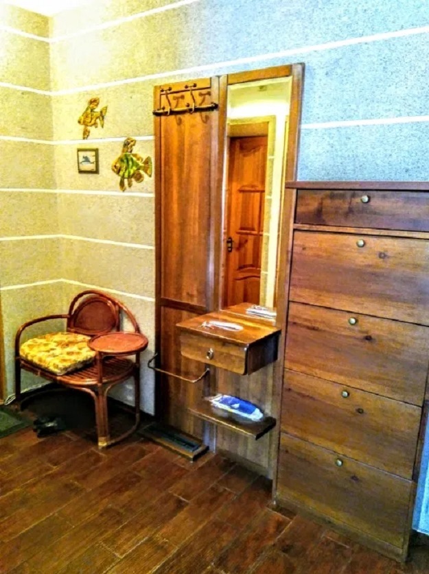 Продажа 5-комнатной квартиры 130 м², Малая Житомирская ул., 17