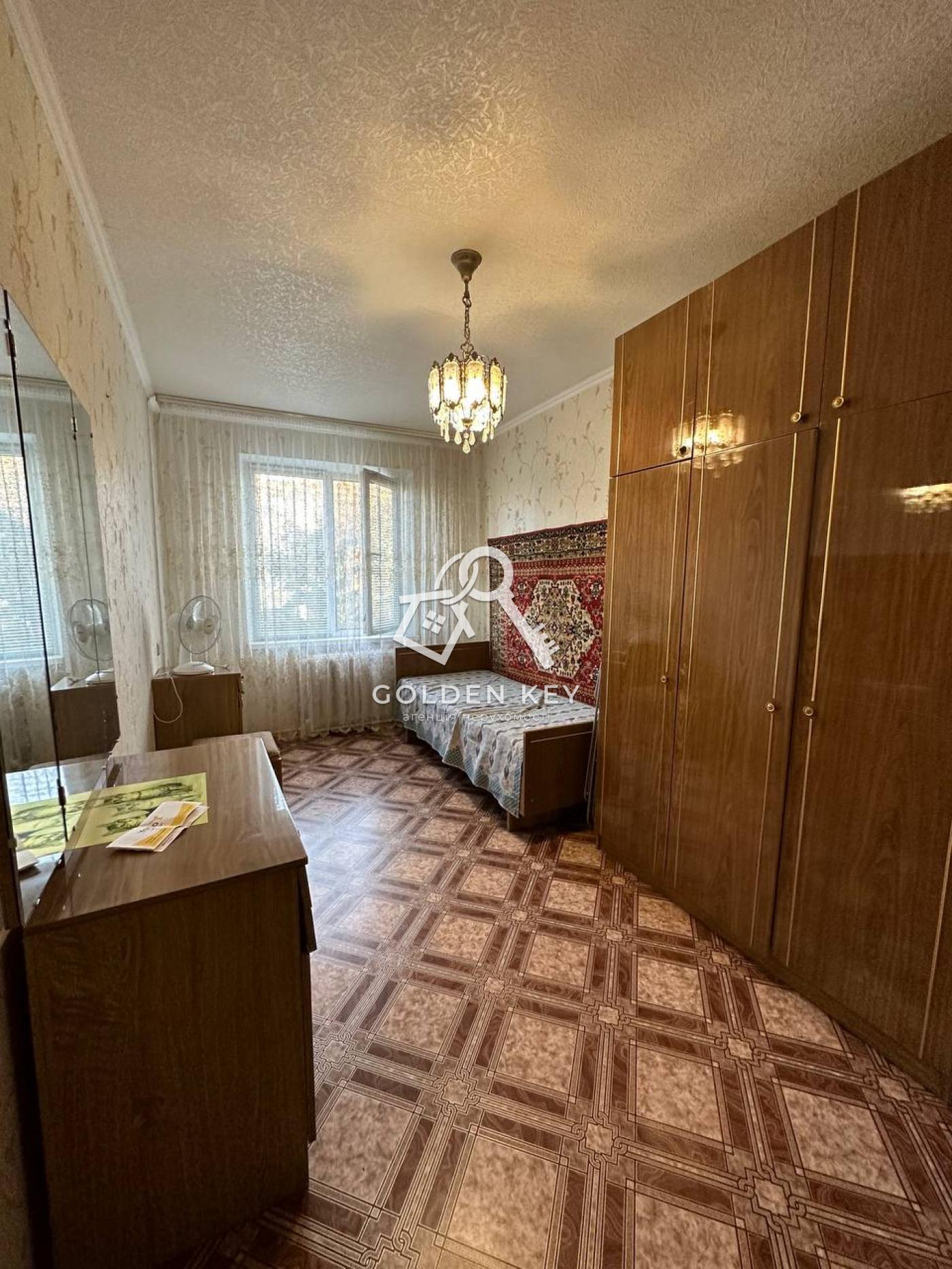 Продаж 2-кімнатної квартири 45 м², Ватутіна вул.