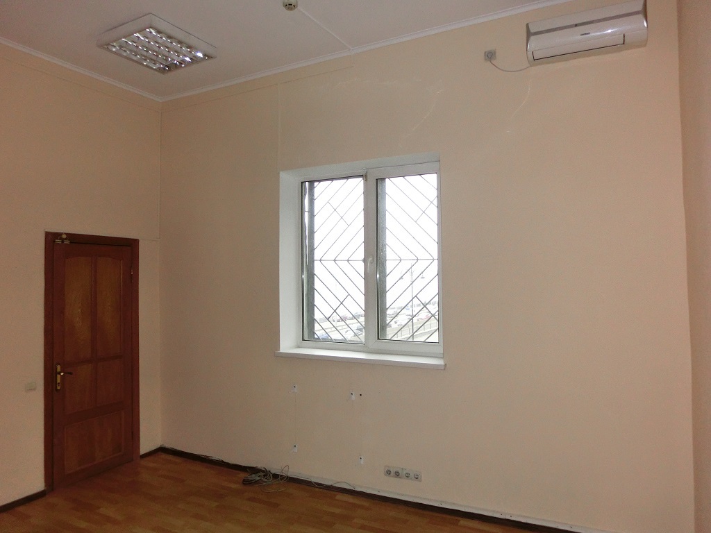Оренда приміщення вільного призначення 67 м², Почайнинська вул., 25/49