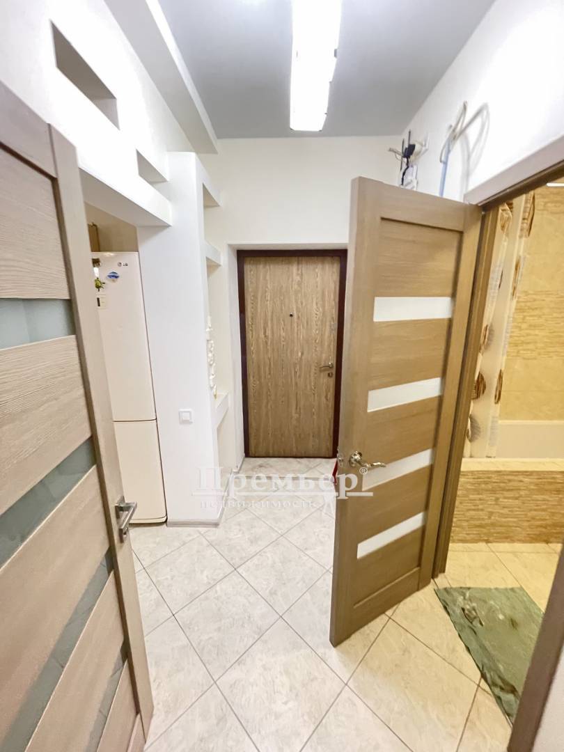 Продаж 1-кімнатної квартири 43 м², Люстдорфская дор.