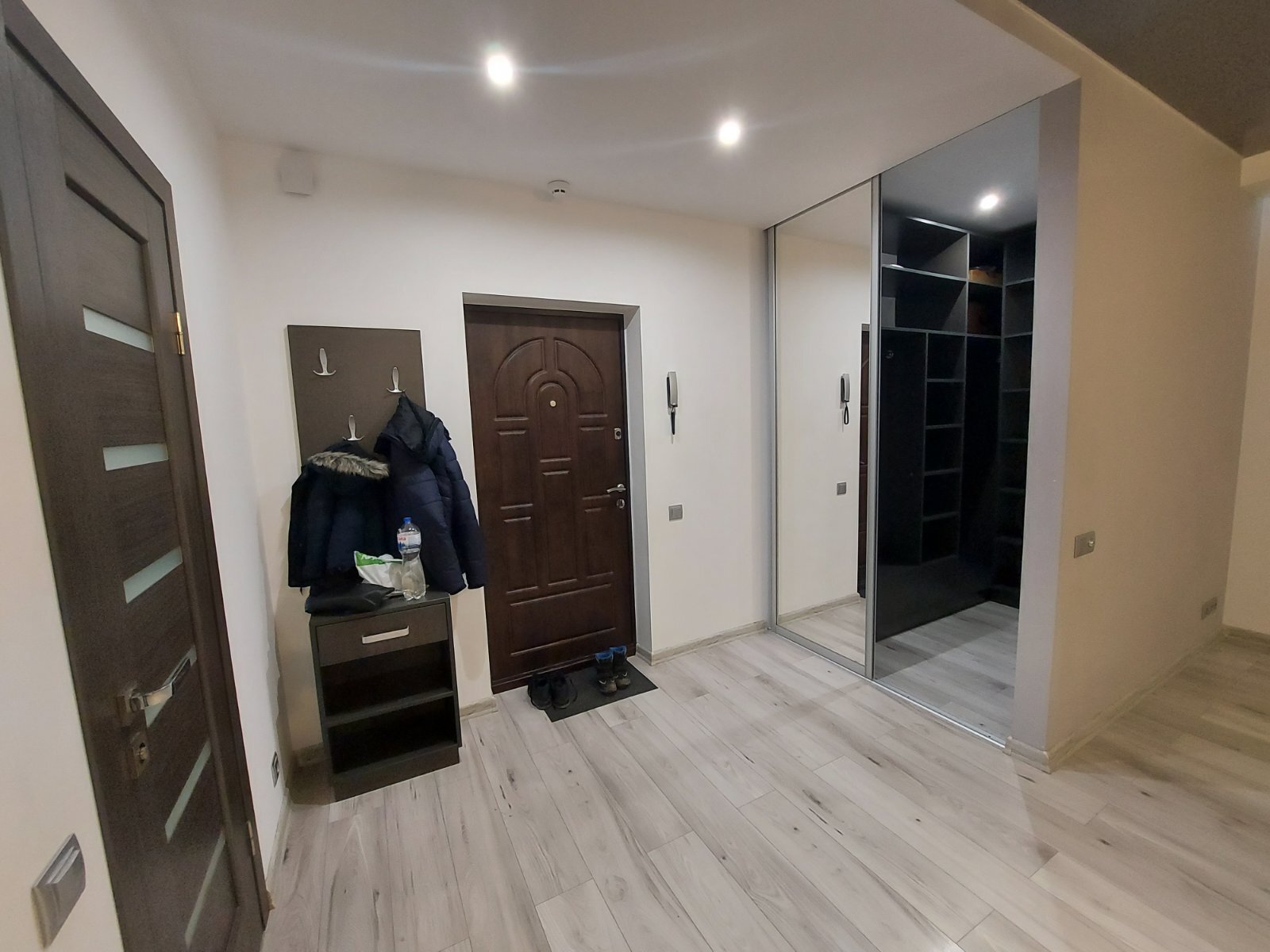 Аренда студии 45 м², Костанди ул., 162/1