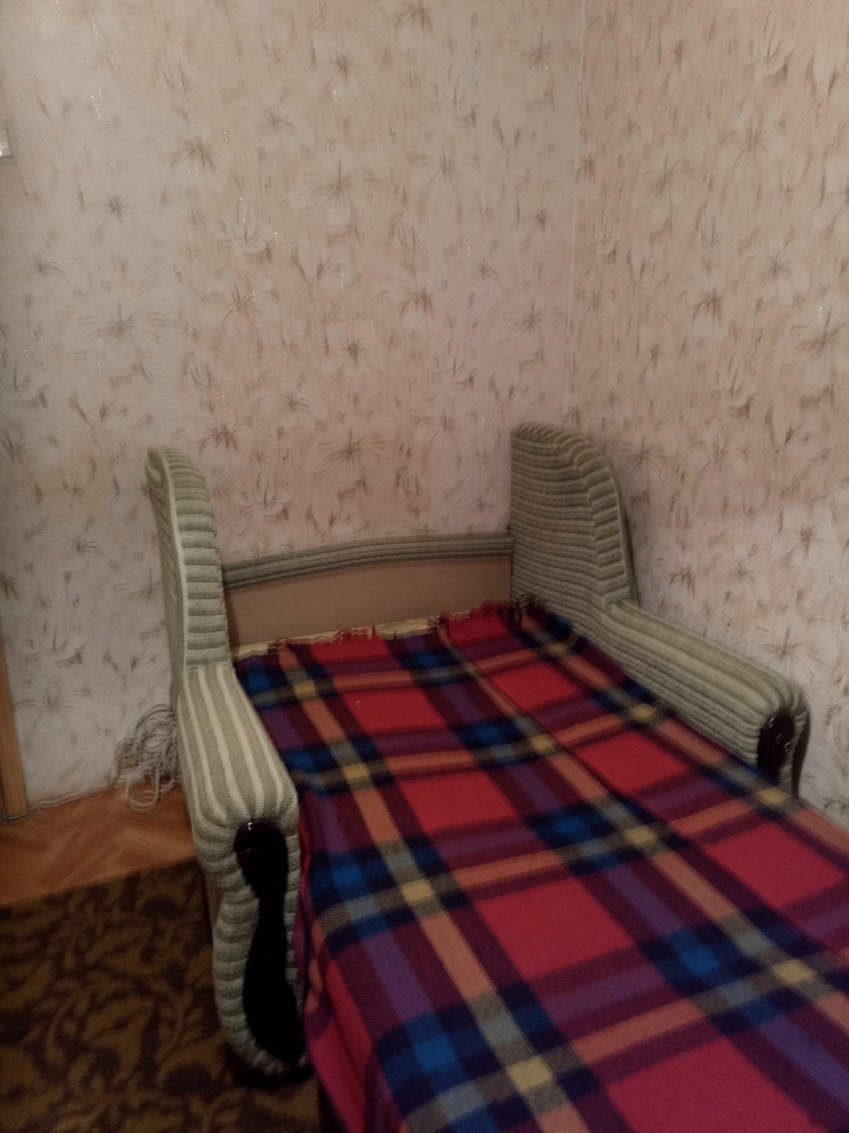 Оренда 1-кімнатної квартири 30 м², Макіївська вул., 6