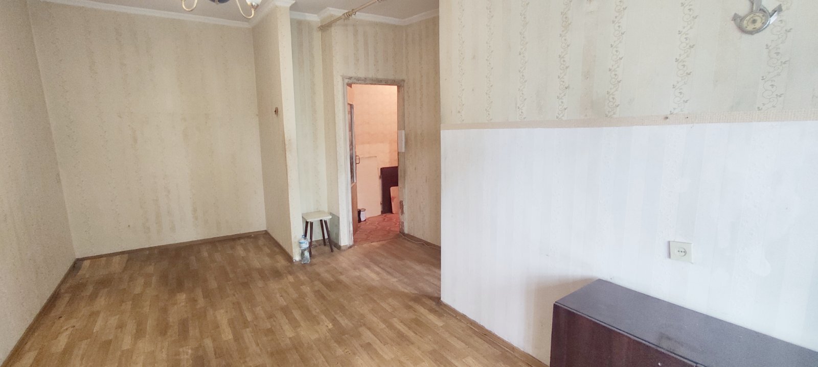 Продаж 1-кімнатної квартири 32 м², Богдана Хмельницького просп.
