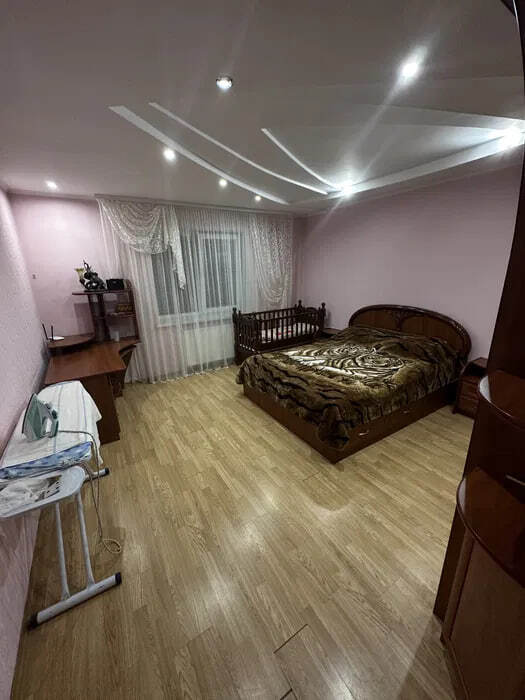 Оренда 2-кімнатної квартири 71 м², Зарічанська вул.