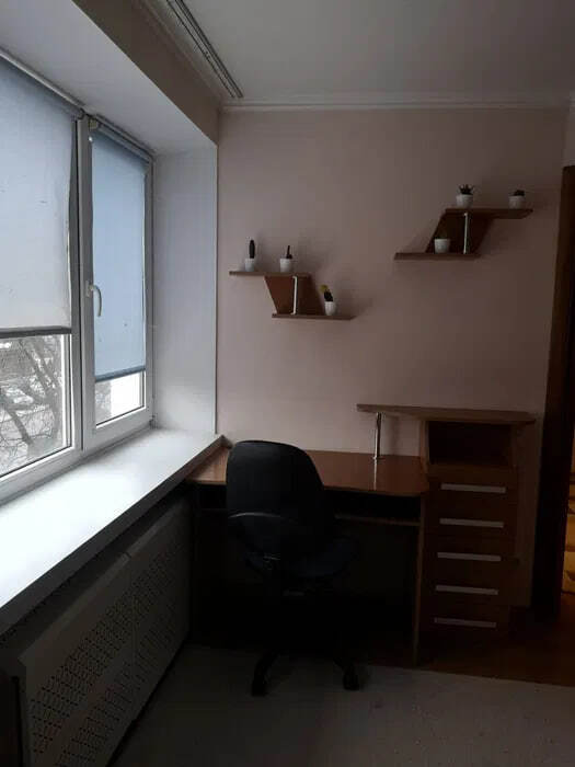 Оренда 3-кімнатної квартири 54 м², Зарічанська вул.