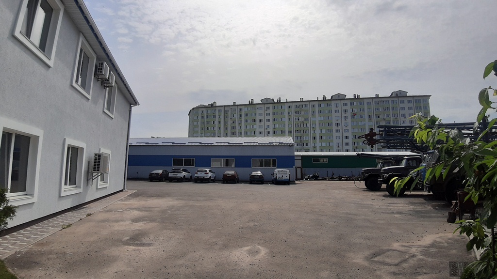 Продаж приміщення вільного призначення 810 м²