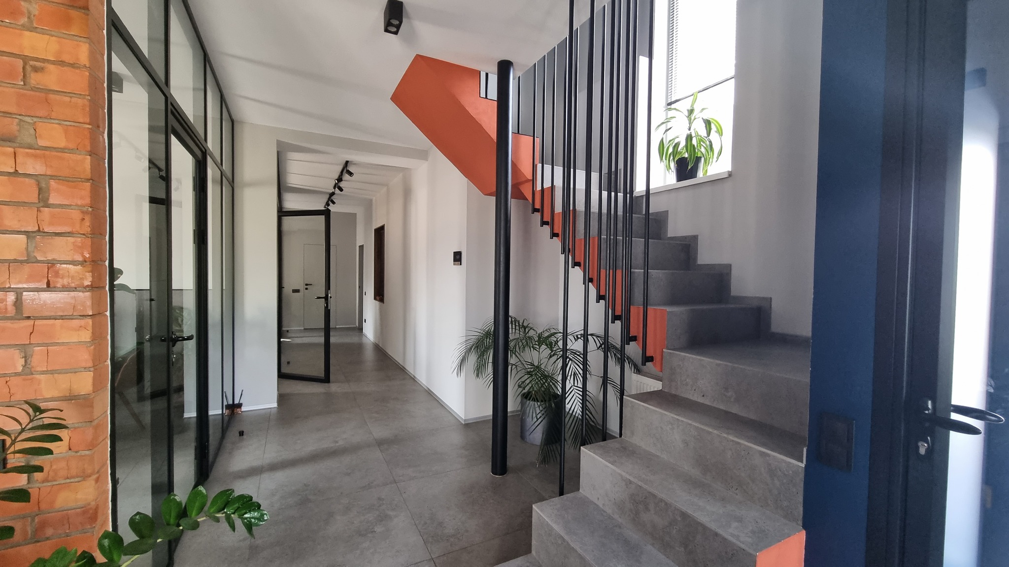 Продаж приміщення вільного призначення 810 м²