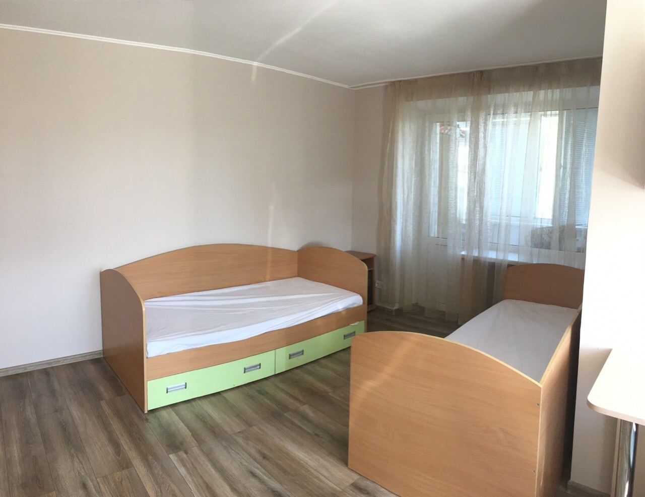 Продаж 2-кімнатної квартири 57 м², Тбілиська вул.