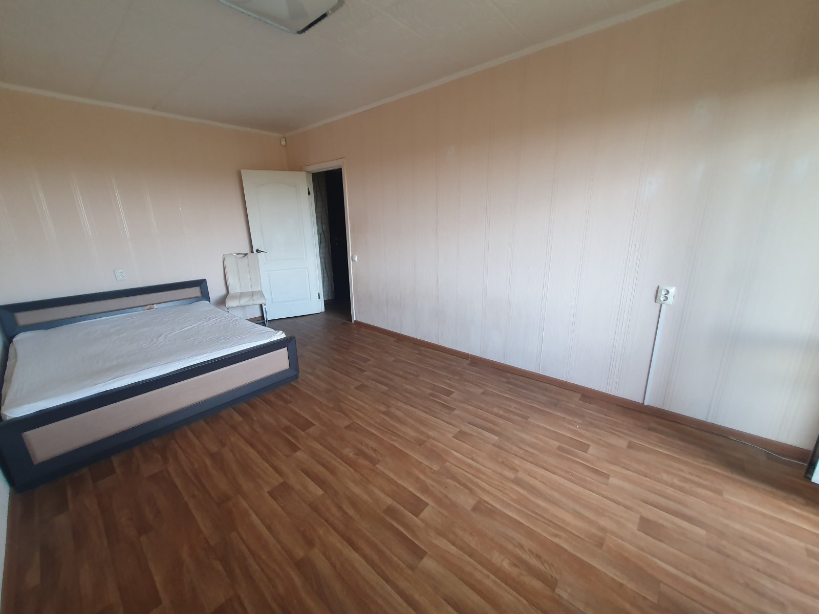 Продаж 1-кімнатної квартири 34 м², Сергія Синенка вул.