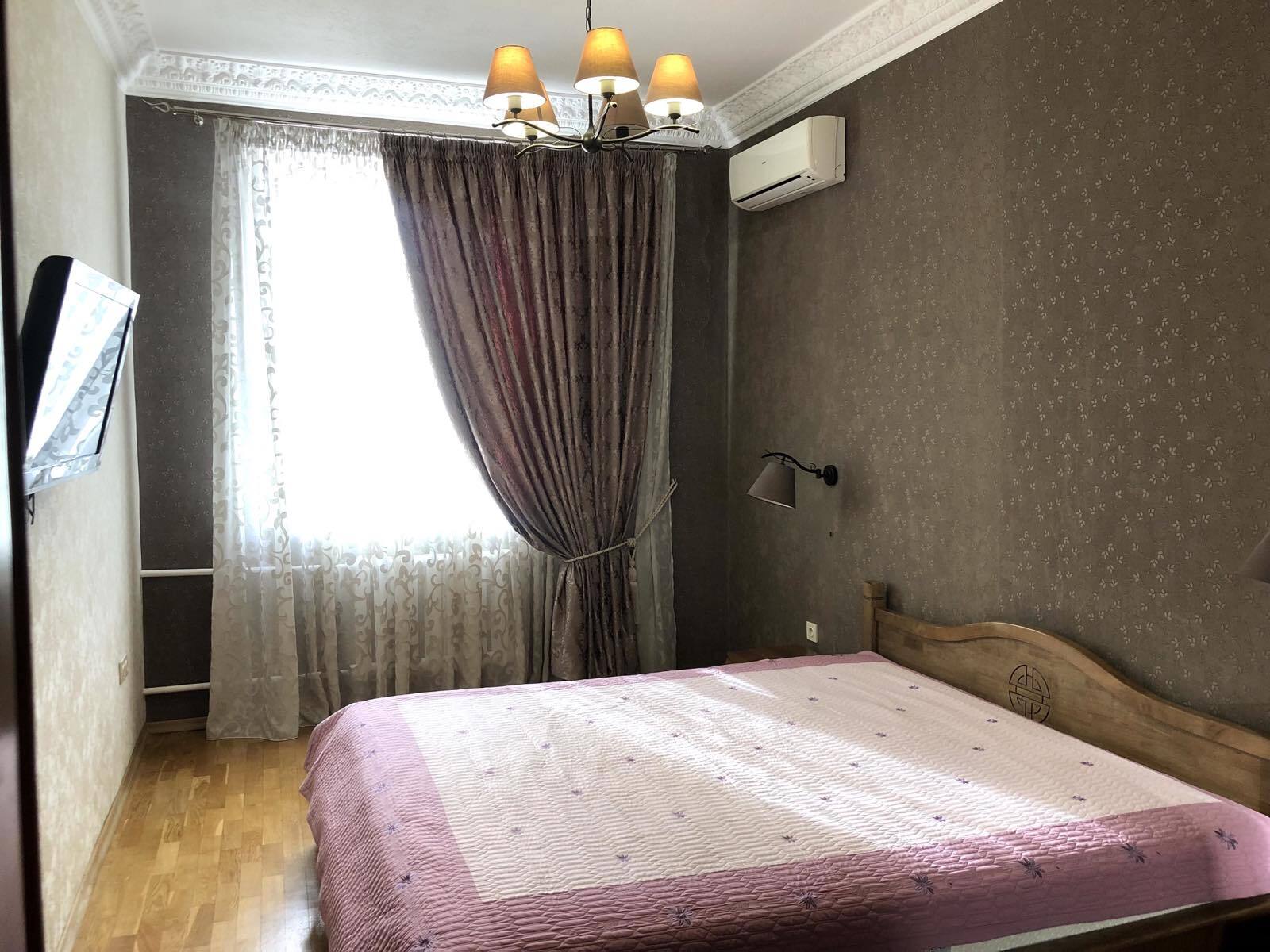 Продажа 3-комнатной квартиры 72 м², Независимой Украины ул.