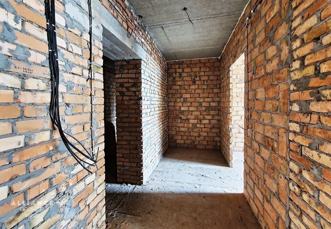 Продажа 2-комнатной квартиры 82.85 м², Староконстантиновское шоссе