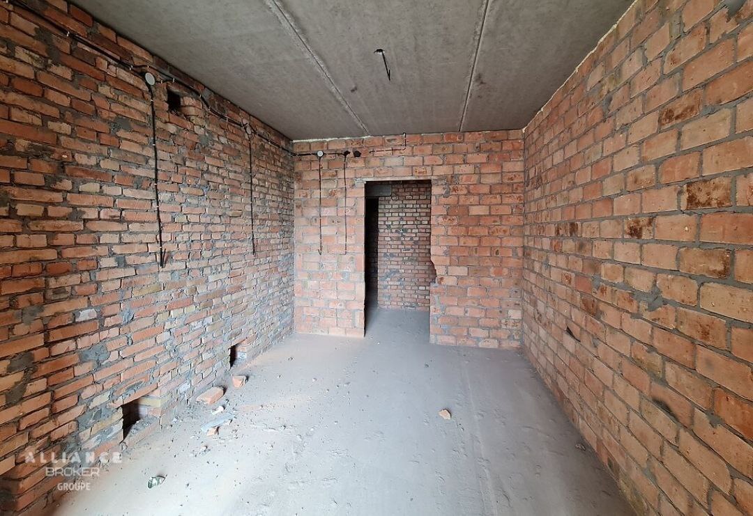 Продажа 2-комнатной квартиры 82.85 м², Староконстантиновское шоссе