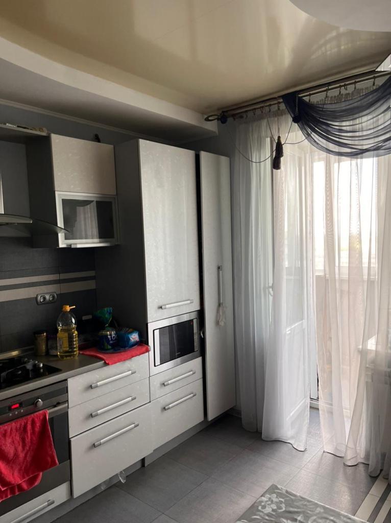 Продажа 3-комнатной квартиры 91 м², Хмельницкая ул., 10