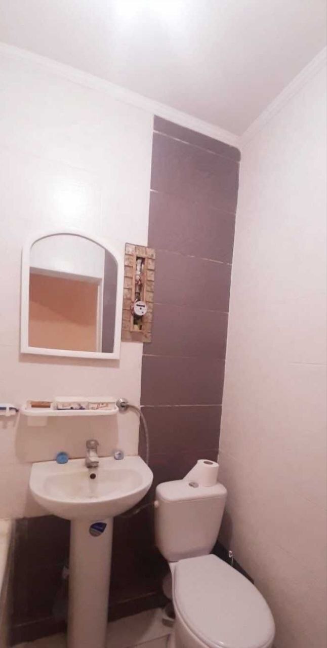 Продажа 2-комнатной квартиры 49.4 м², Каменецкая ул., 125
