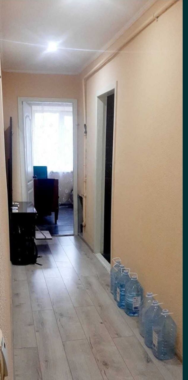 Продажа 2-комнатной квартиры 49.4 м², Каменецкая ул., 125