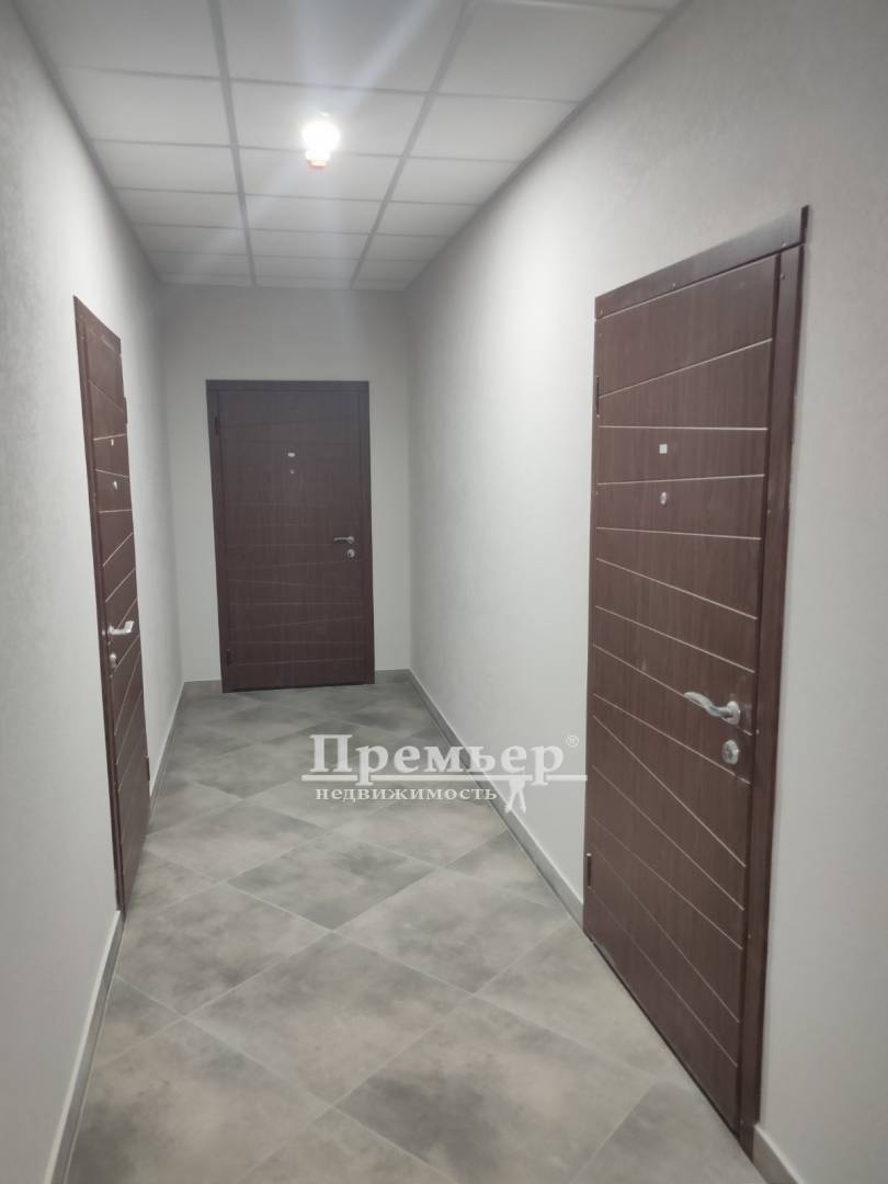 Продаж 1-кімнатної квартири 47 м², Академіка Сахарова вул.