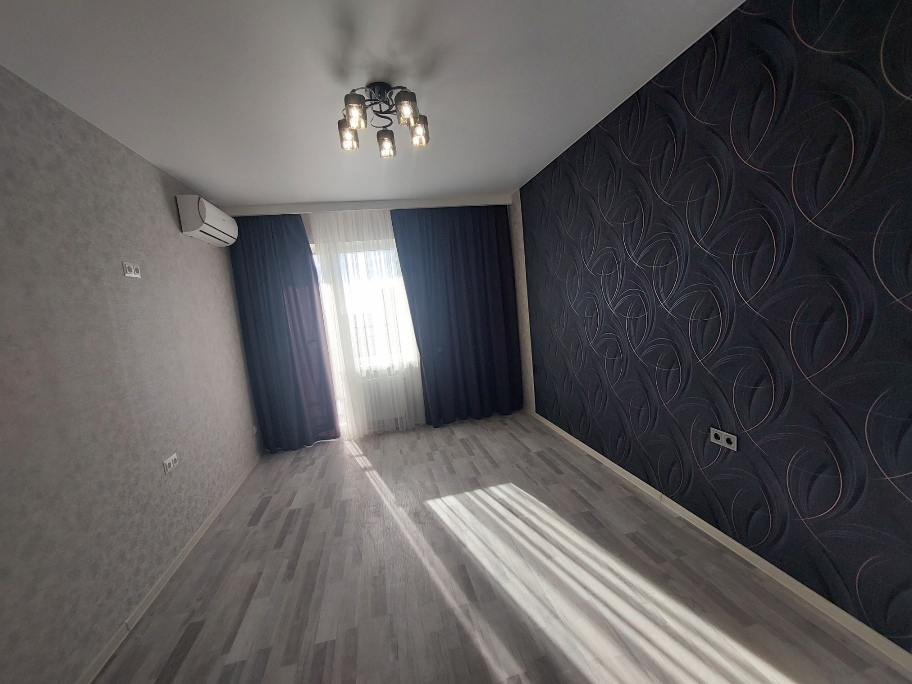 Продаж 1-кімнатної квартири 41 м², Академіка Сахарова вул.