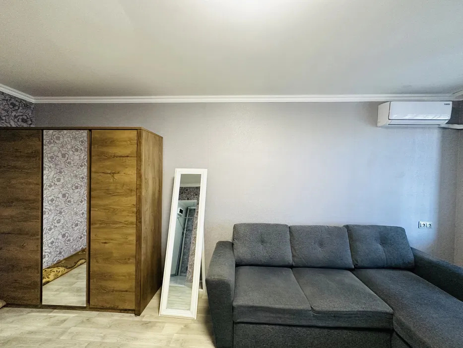 Оренда 1-кімнатної квартири 37 м², Академіка Янгеля вул., 12