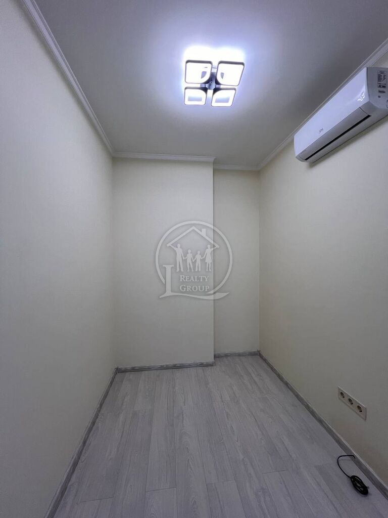Продаж 1-кімнатної квартири 44 м², Маршала Жукова 111