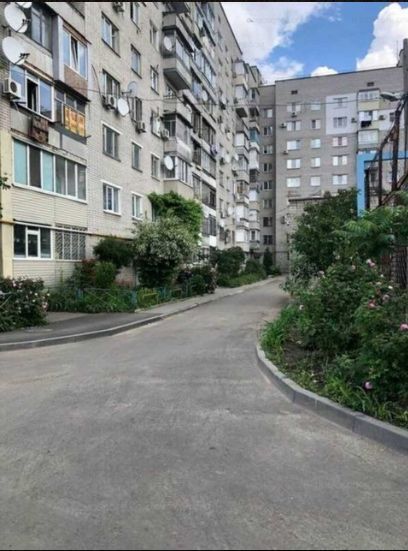 Продажа 3-комнатной квартиры 72 м², Крюкова ул.