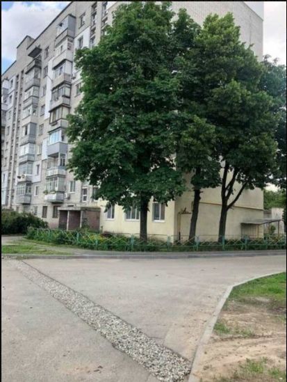 Продаж 3-кімнатної квартири 72 м², Крюкова вул.