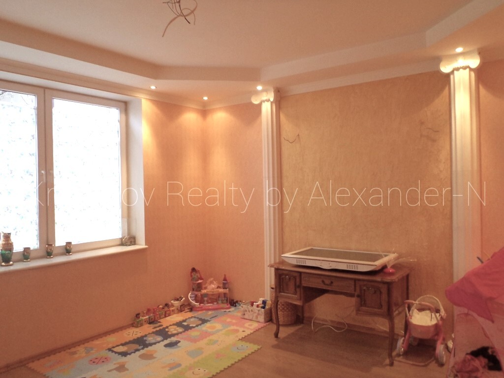 Продаж будинку 286 м², Левадная вул.