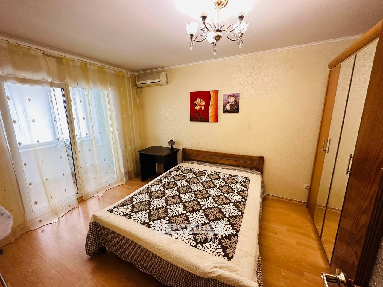 Продажа 3-комнатной квартиры 69 м², Академика Королева ул.
