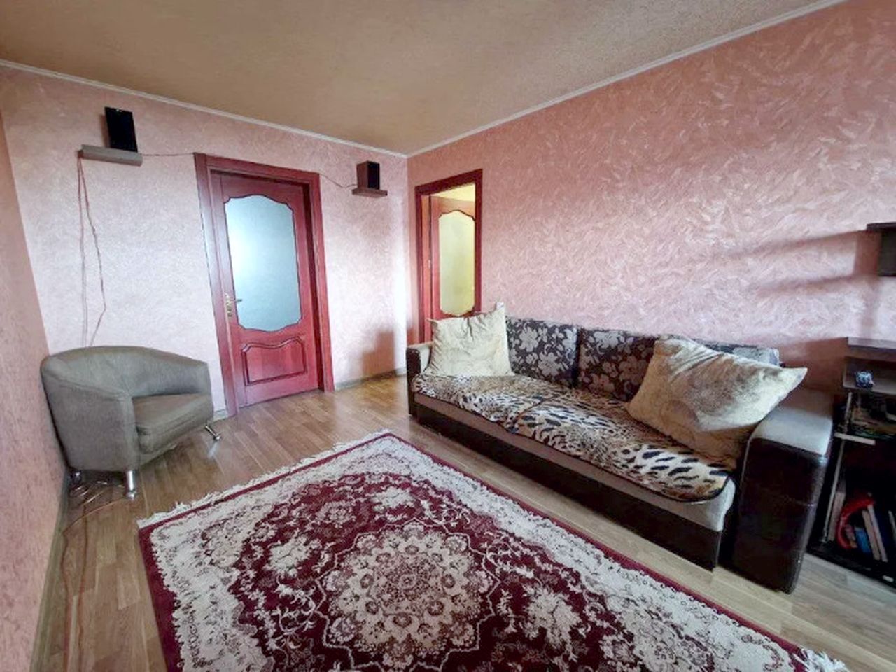 Продаж 3-кімнатної квартири 70 м², Миколая Михновського вул., 25
