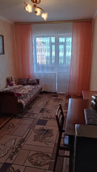 Продажа 4-комнатной квартиры 83 м², Героев Крут ул.