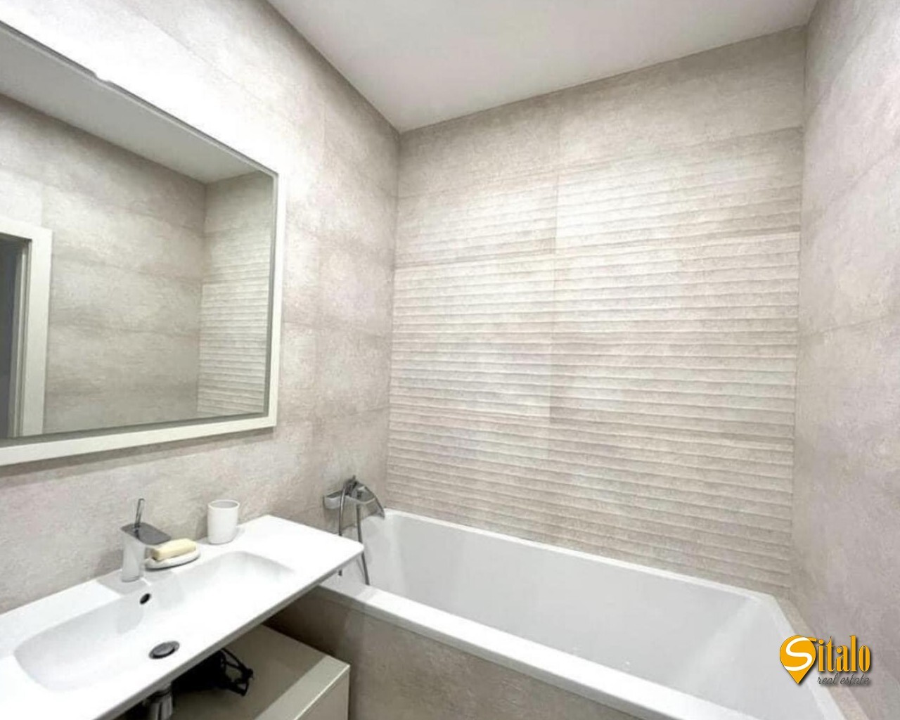 Продажа 4-комнатной квартиры 140 м², Евгения Коновальца ул., 34А
