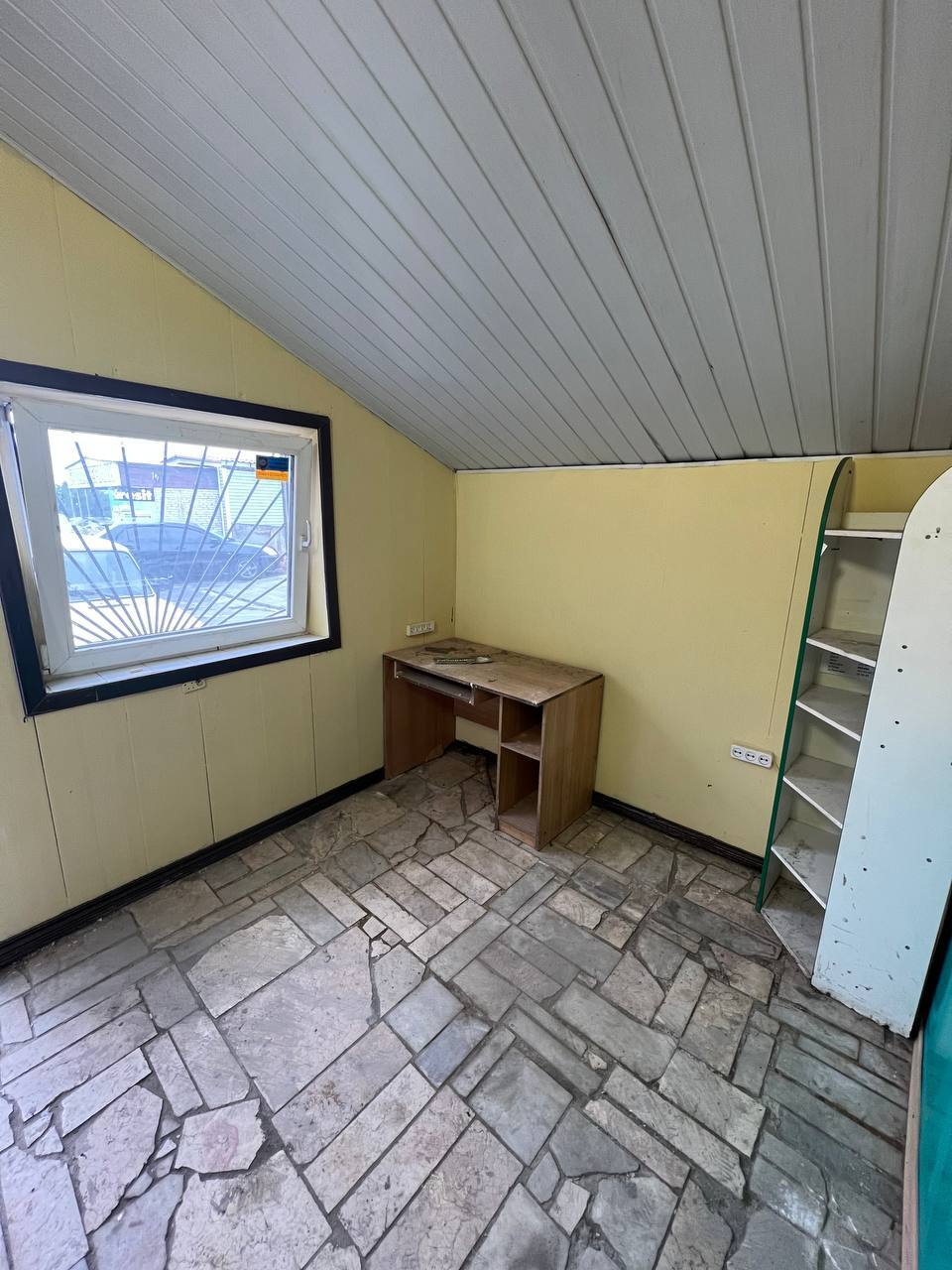 Аренда помещения свободного назначения 26 м², Гвардейцев Широнинцев ул., 45