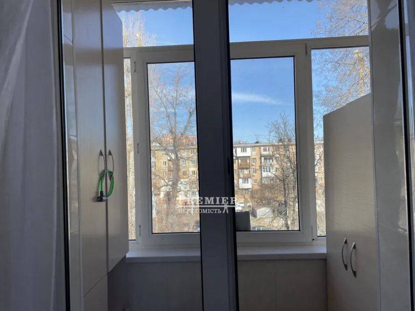 Продажа 4-комнатной квартиры 96 м², Шевченко просп.