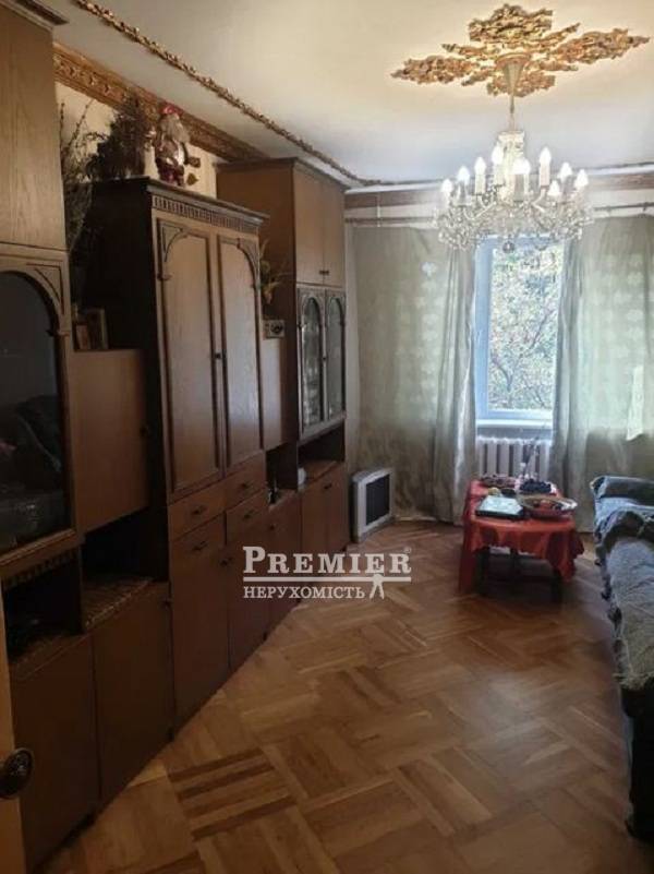 Продажа 5-комнатной квартиры 97 м², Головковская ул.