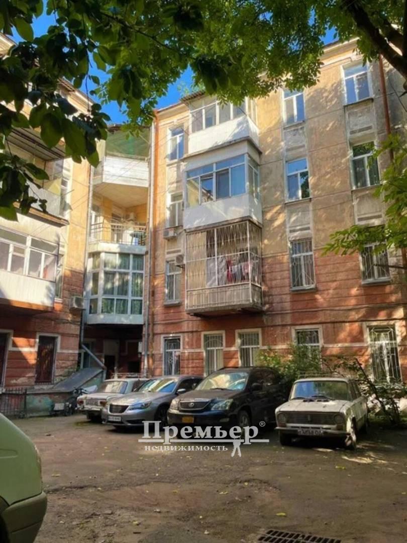 Продажа 3-комнатной квартиры 68 м², Старопортофранковская ул.