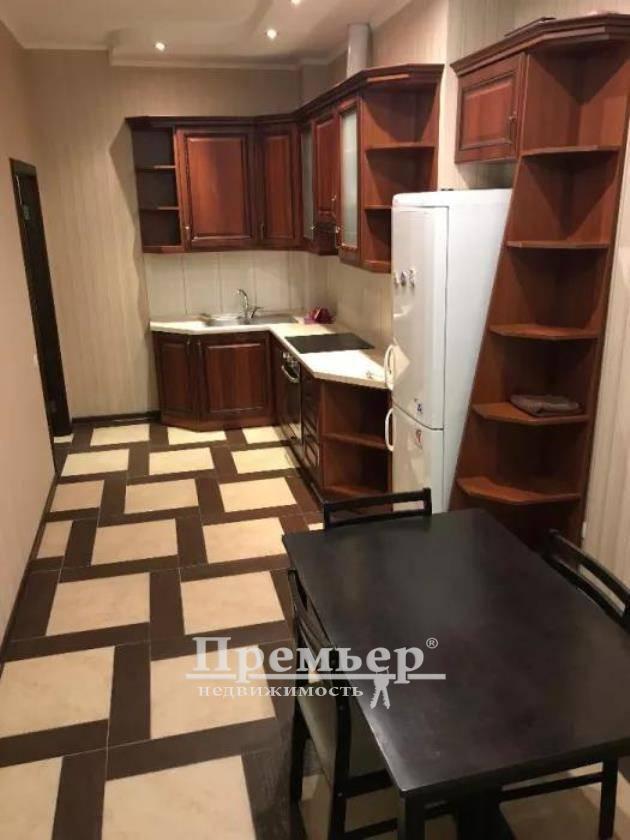 Продаж 2-кімнатної квартири 78 м², Педагогічна вул.