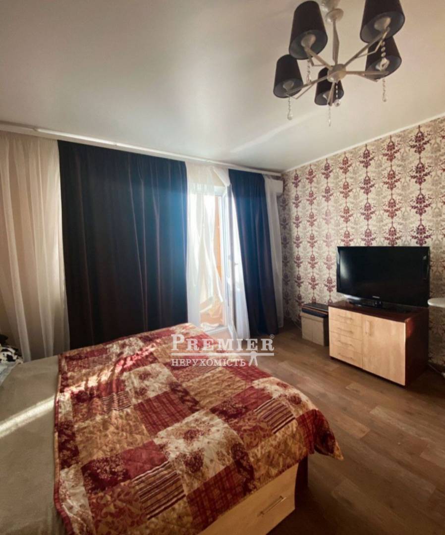 Продажа 3-комнатной квартиры 75 м², Академика Сахарова ул.