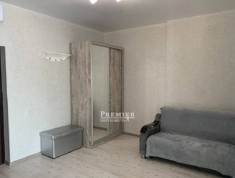 Продаж 2-кімнатної квартири 45 м², Бочарова вул.