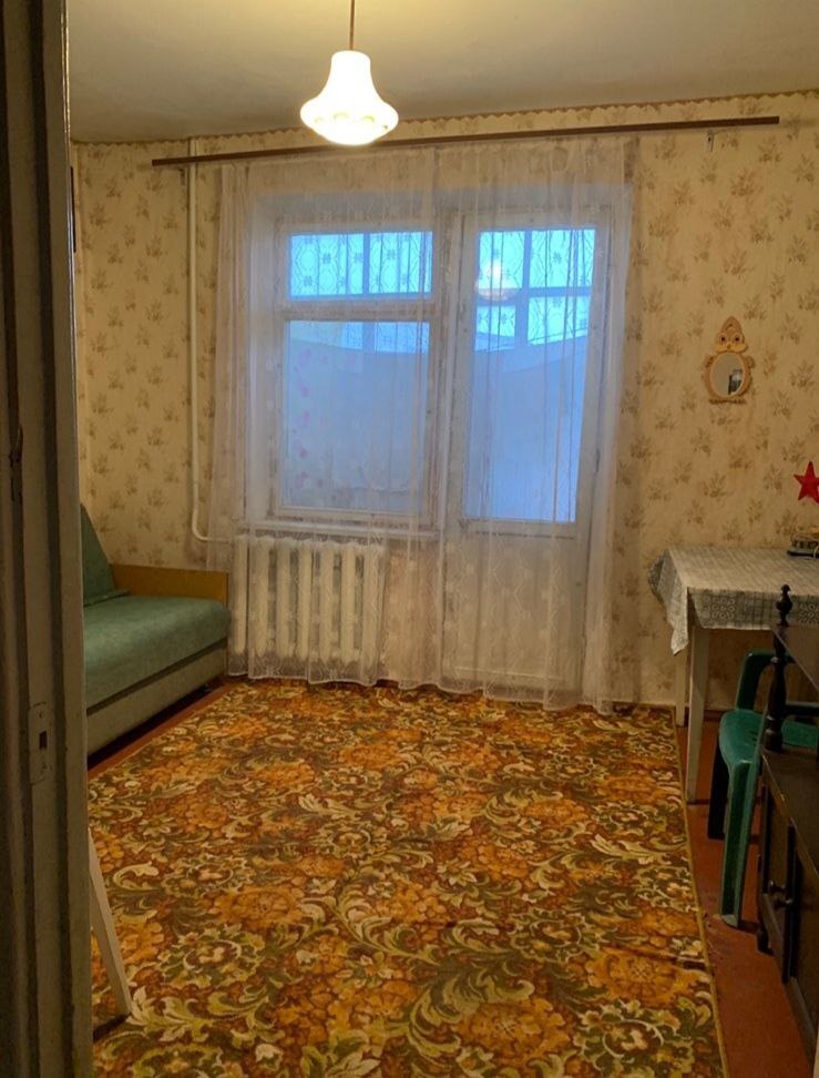 Продажа 3-комнатной квартиры 69 м², Институтская ул.