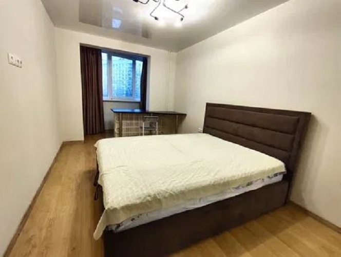 Продаж 2-кімнатної квартири 52 м², Академіка Корольова вул.