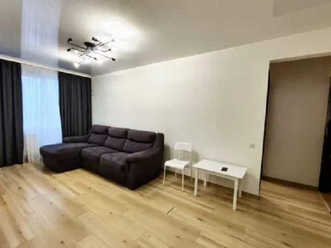 Продаж 2-кімнатної квартири 52 м², Академіка Корольова вул.