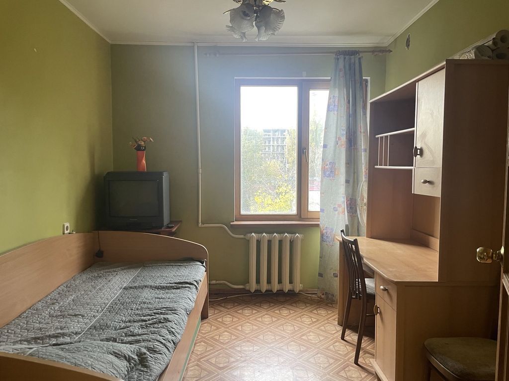 Продажа 3-комнатной квартиры 55 м², Академика Королева ул.