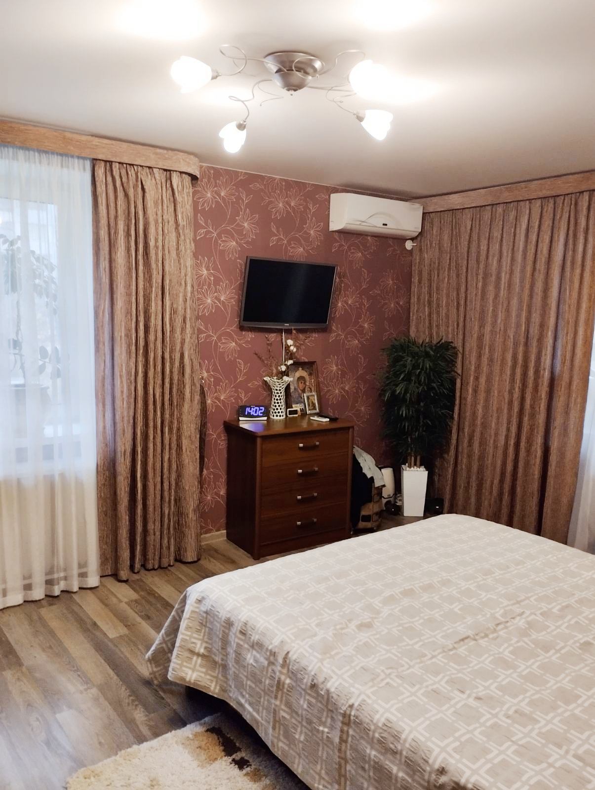Продаж 2-кімнатної квартири 80 м², Володимира Висоцького вул.
