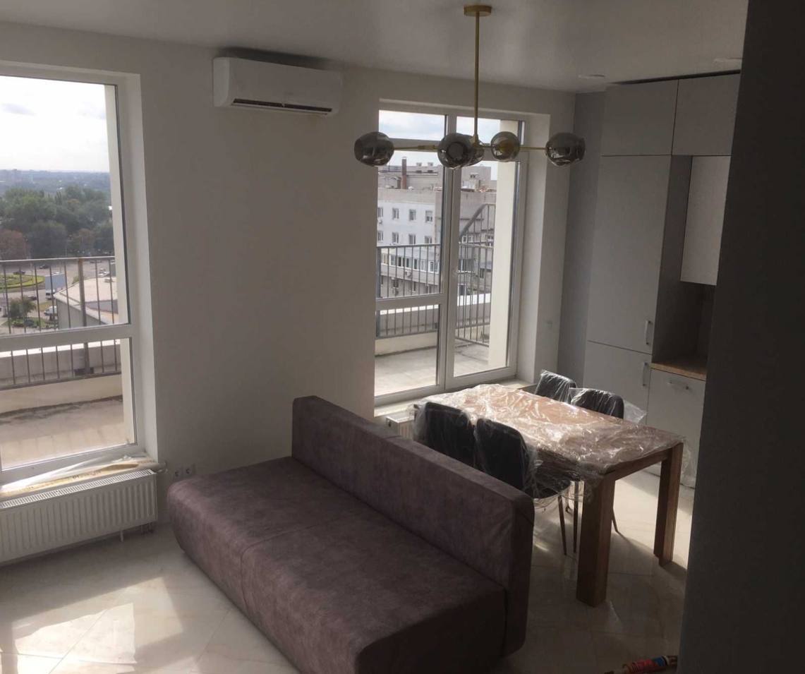 Продажа 1-комнатной квартиры 40 м², Звездный бул.